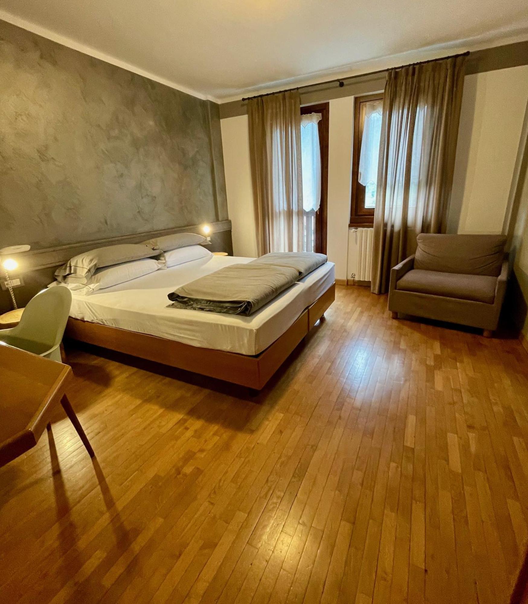Hotel Garni Sorriso Ponte Di Legno Bagian luar foto