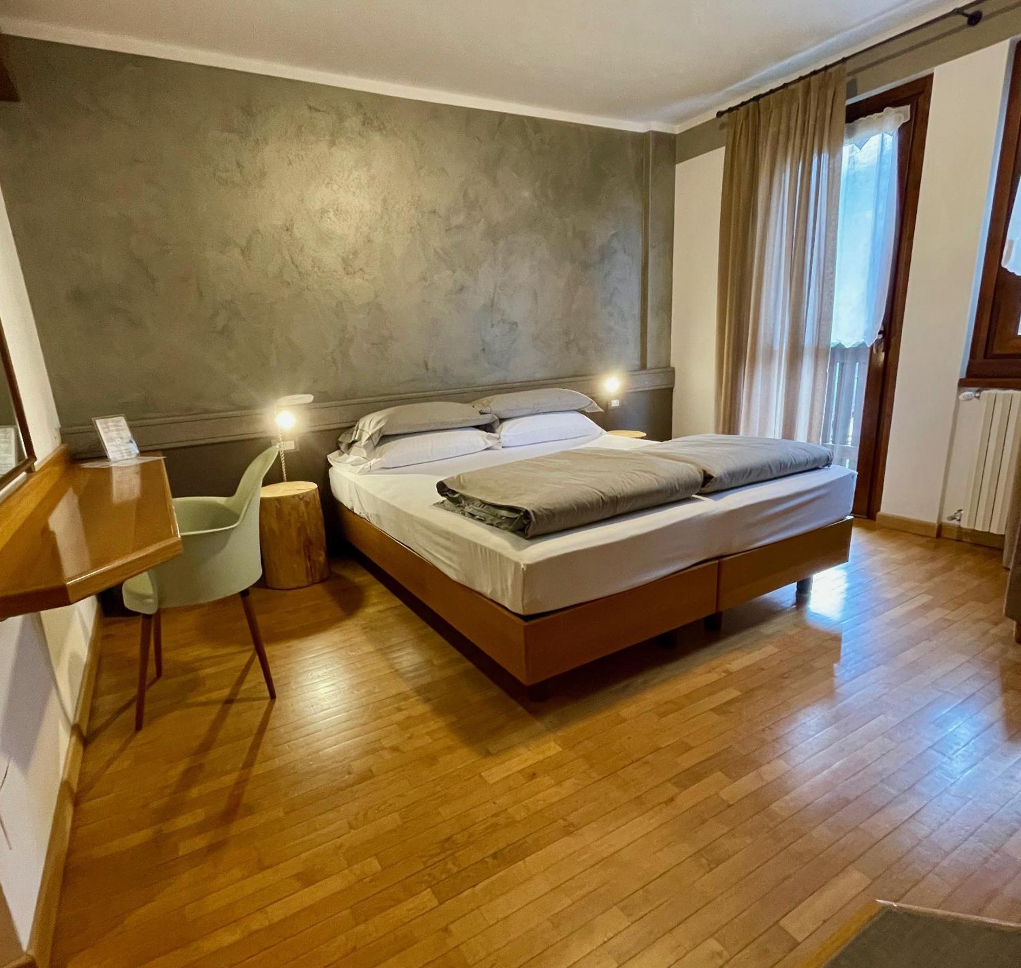 Hotel Garni Sorriso Ponte Di Legno Bagian luar foto